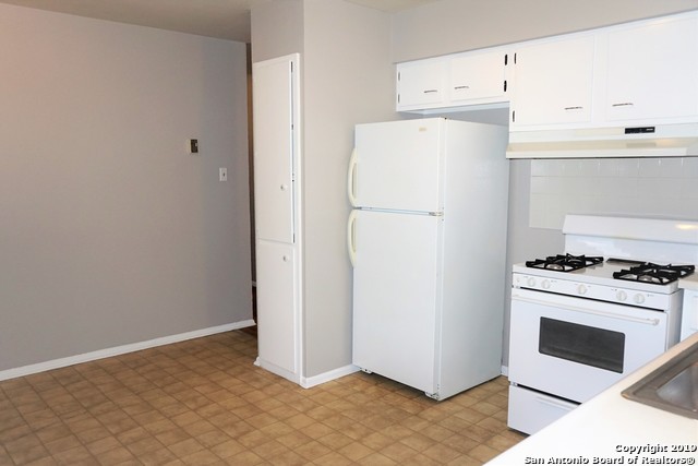 202 Brenda Dr Property Photo 8