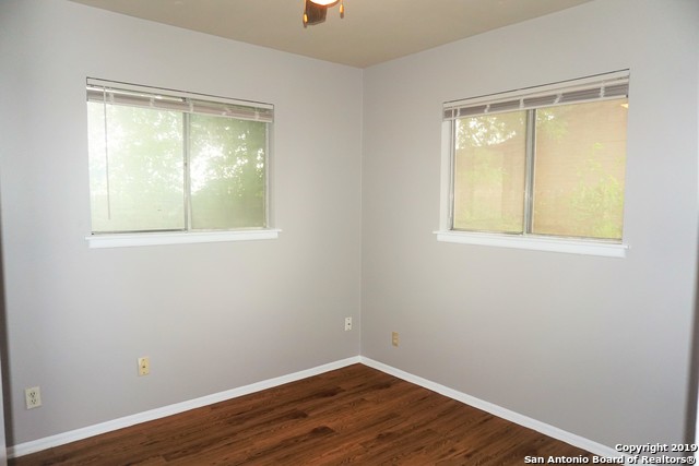 202 Brenda Dr Property Photo 12