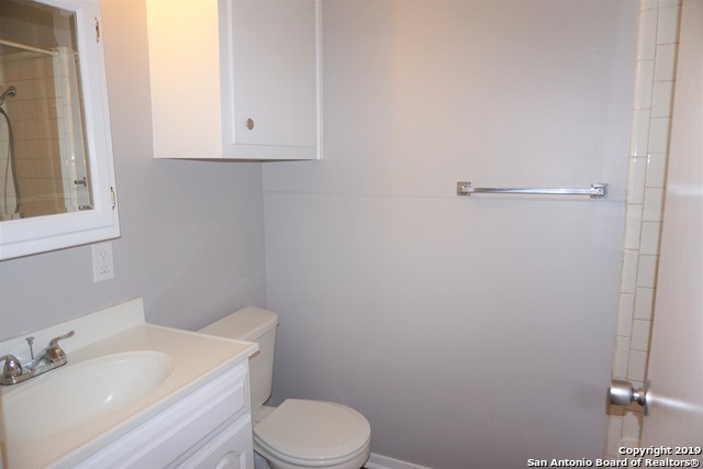 202 Brenda Dr Property Photo 16