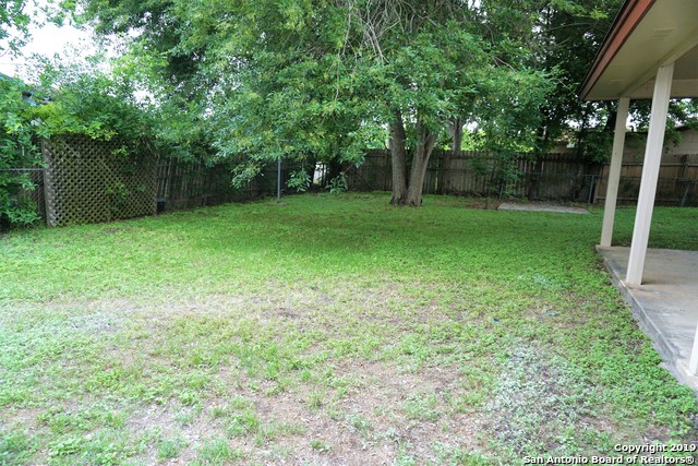 202 Brenda Dr Property Photo 17