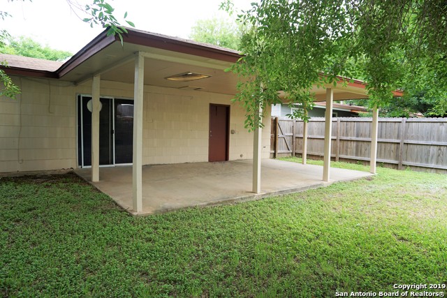 202 Brenda Dr Property Photo 18