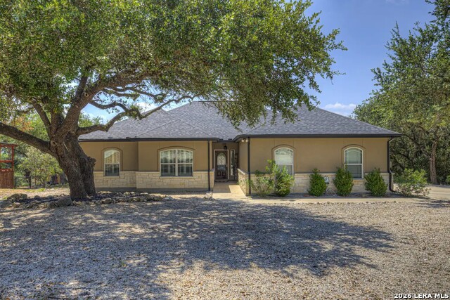 581 Lorne Property Photo 4
