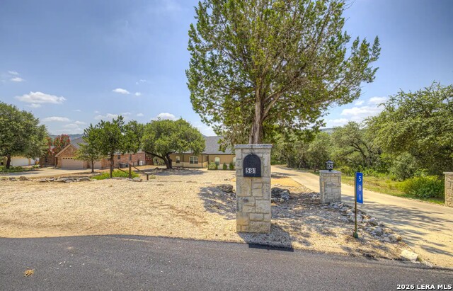 581 Lorne Property Photo 36