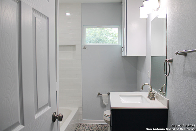 1475 Contour Dr Property Photo 13