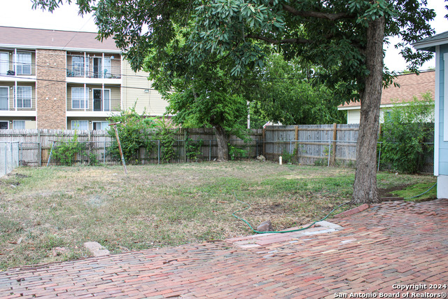 1475 Contour Dr Property Photo 23