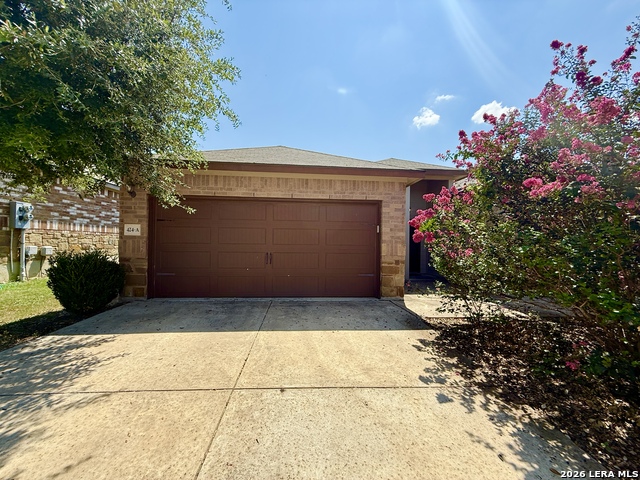 424 Jack Rabbit Ln Property Photo 1