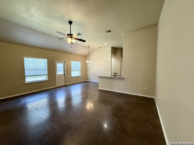 424 Jack Rabbit Ln Property Photo 3
