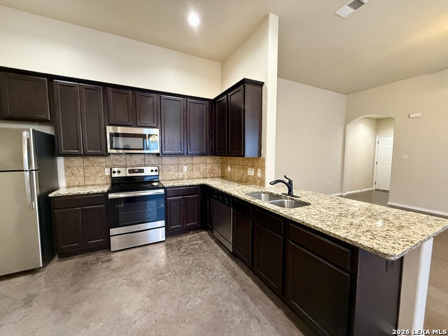424 Jack Rabbit Ln Property Photo 6