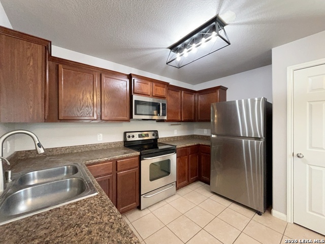 6121 Luckey Run Property Photo 13