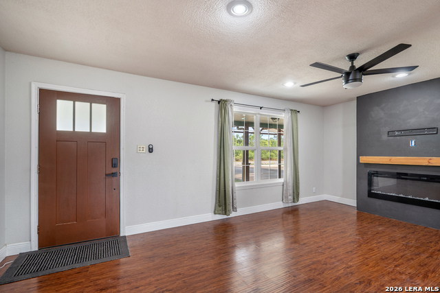 291 Bowlegs St Property Photo 5
