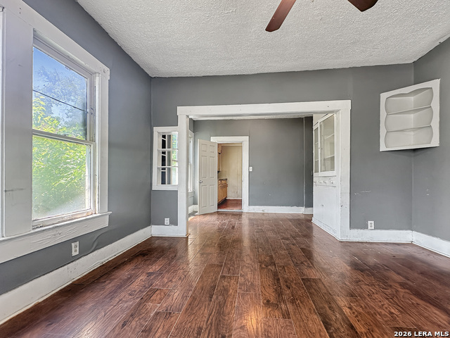 423 Barrett Place Property Photo 15
