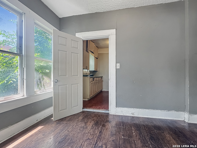 423 Barrett Place Property Photo 18
