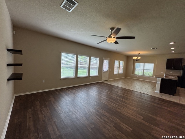 7118 Hibiscus Fls Property Photo 8