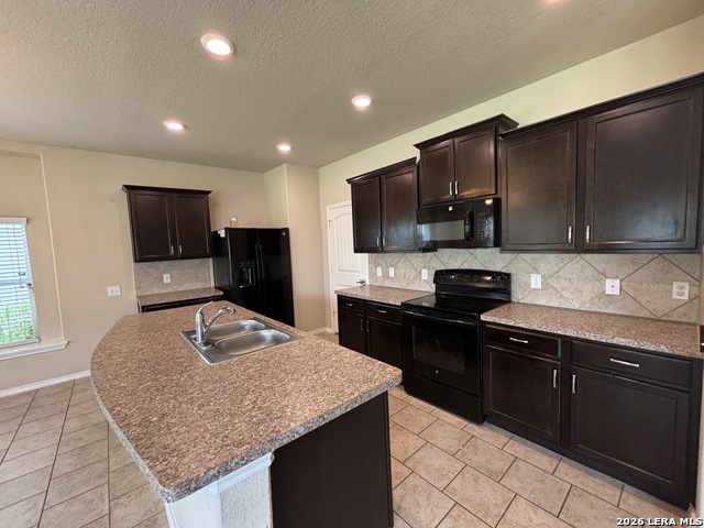 7118 Hibiscus Fls Property Photo 9