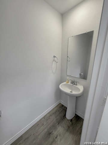 819 Bluegrass Pt Property Photo 9