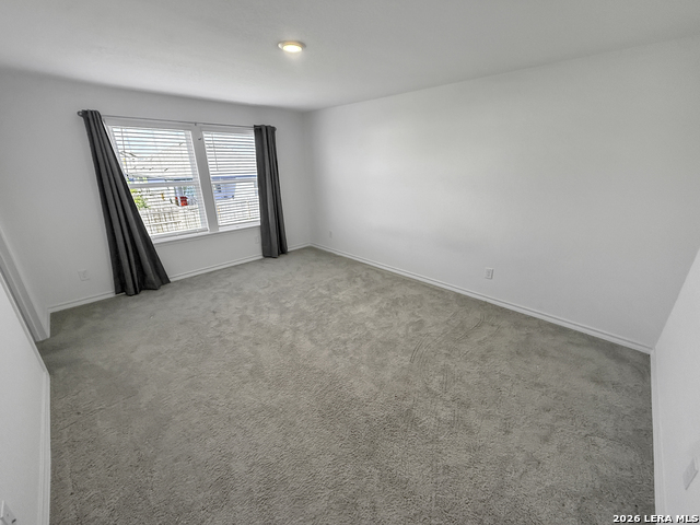 819 Bluegrass Pt Property Photo 12