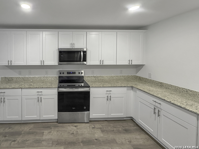 819 Bluegrass Pt Property Photo 22