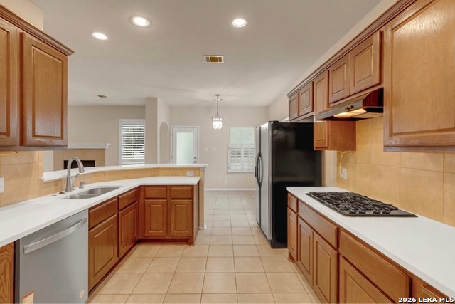 18615 Rogers Gln Property Photo 6
