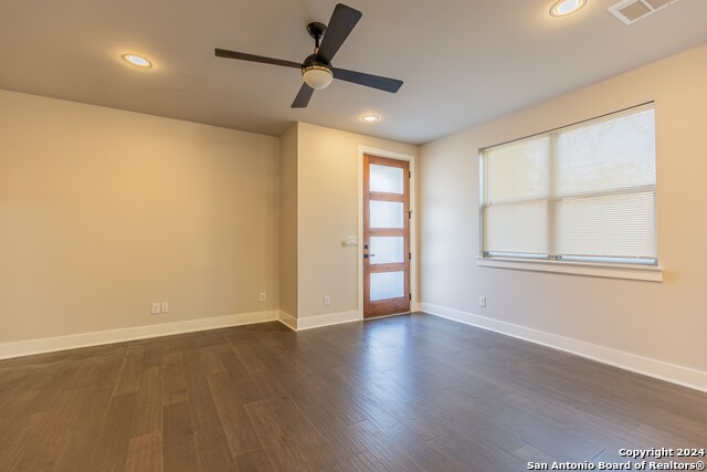 130 Rose Ln Property Photo 14