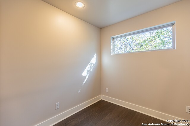 130 Rose Ln Property Photo 15