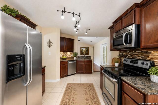 6902 Luckey Path Property Photo 5