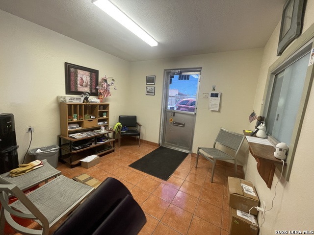 3716 S Presa Property Photo 11