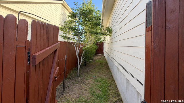 11515 Butterfly Walk Property Photo 35