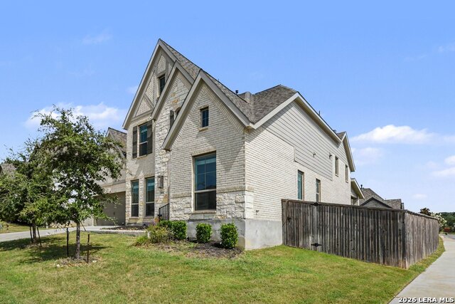 9003 Raven Pointe Property Photo 4