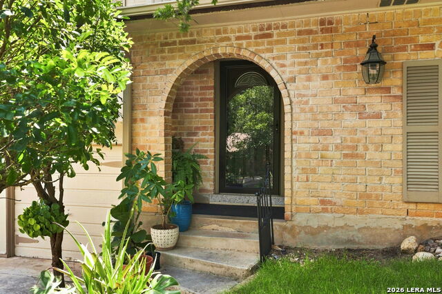 6107 Forest Bnd Property Photo 1