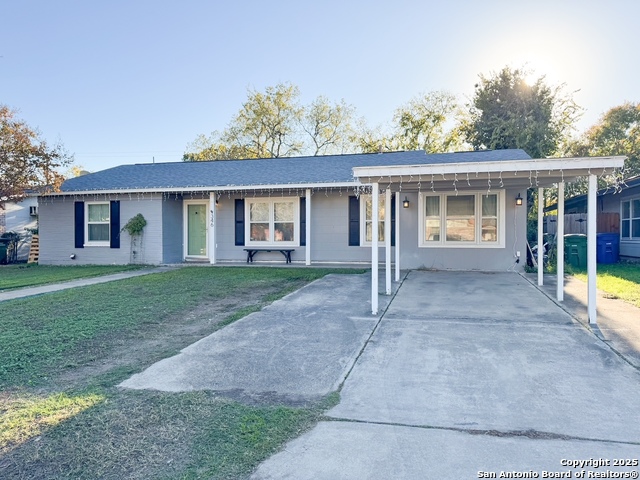 346 Haverford Dr Property Photo 2