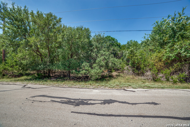 866 Deep Water Dr Property Photo 2
