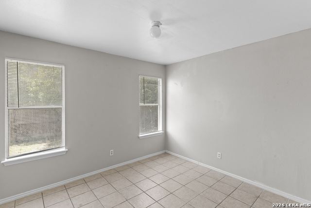 7575 Windsor Oaks Property Photo 23