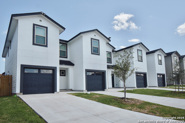 8410 Via Pisa Property Photo 3