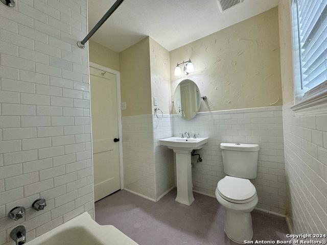 433 W Hollywood Ave Property Photo 9