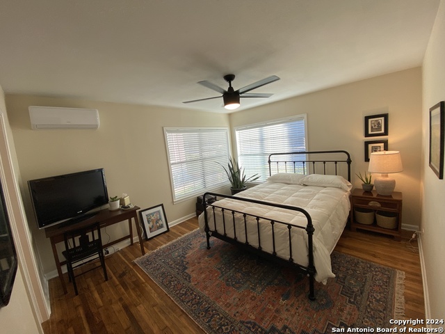 433 W Hollywood Ave Property Photo 11