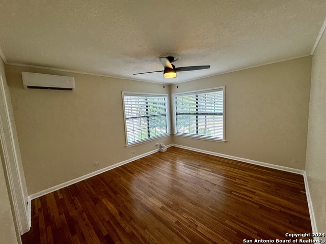 433 W Hollywood Ave Property Photo 12