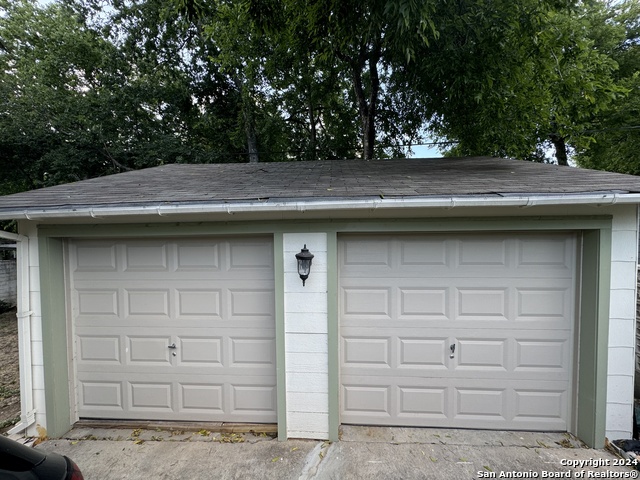 433 W Hollywood Ave Property Photo 18