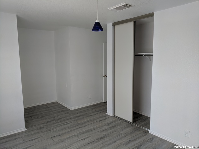 19 Fannin Post Property Photo 5