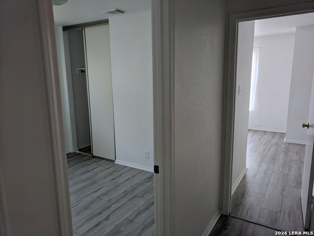 19 Fannin Post Property Photo 9