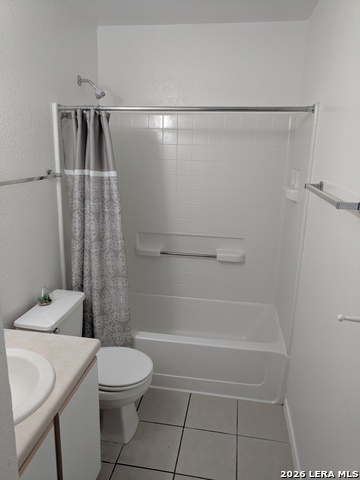 19 Fannin Post Property Photo 10