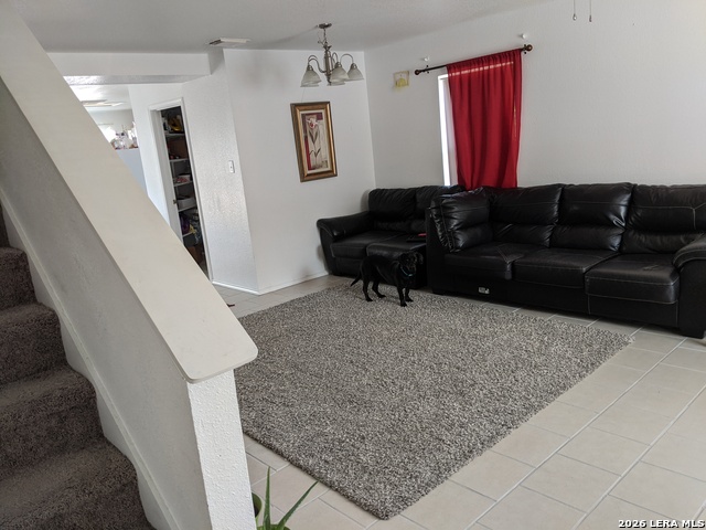 19 Fannin Post Property Photo 18
