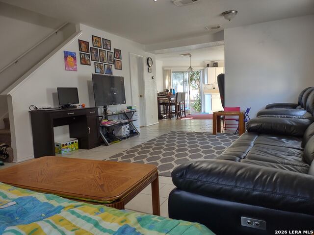 19 Fannin Post Property Photo 29