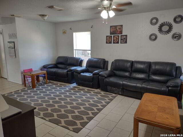 19 Fannin Post Property Photo 30