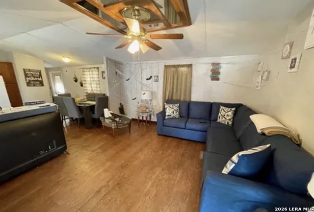 1606 The Lane Property Photo 2