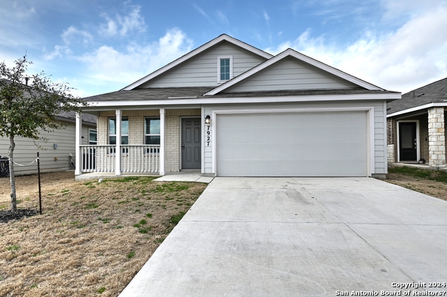 7927 DOVERS DEN Property Photo 1