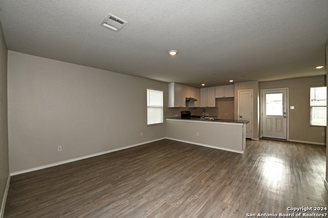 7927 Dovers Den Property Photo 14
