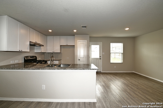 7927 Dovers Den Property Photo 17