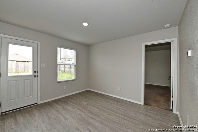 7927 Dovers Den Property Photo 18