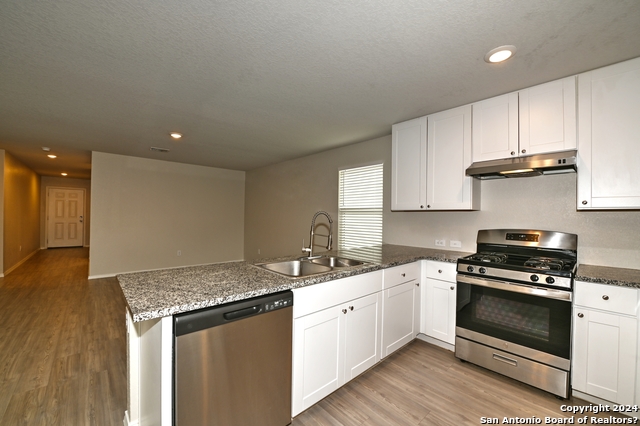 7927 Dovers Den Property Photo 20