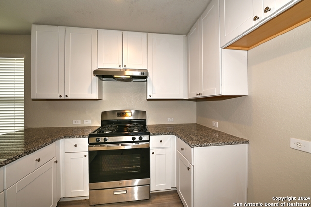 7927 Dovers Den Property Photo 21